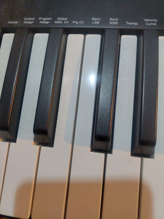 Controlador MIDI Nektar 49GX