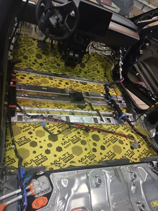 Тонировка Авто ,Антигравийка,Шумоизоляция авто