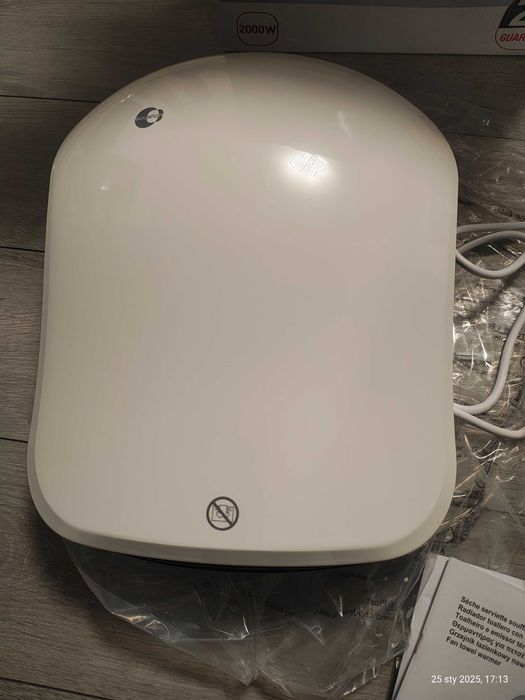 Elektryczny grzejnik łazienkowy nawiewowy 2ooo w