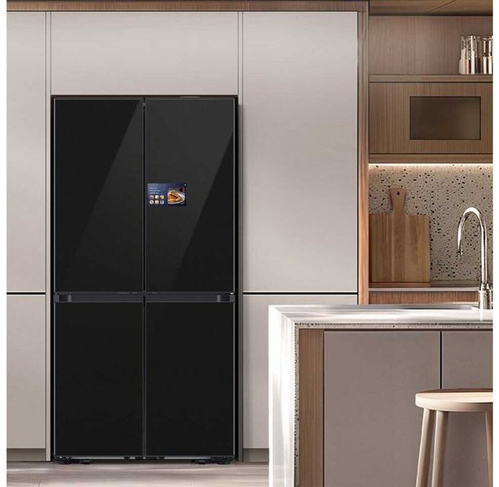 SZKLO ! Samsung RM90F67CEC Multidoor AI z ekranem i kamerą 2026  OUTLET