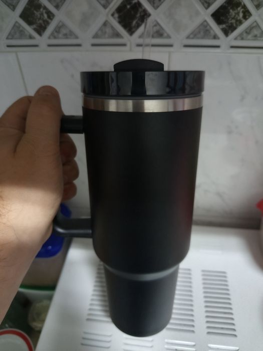 Caneca Térmica em Aço Inoxidável com Alça e Tampa – 40 oz (~1,2 L)