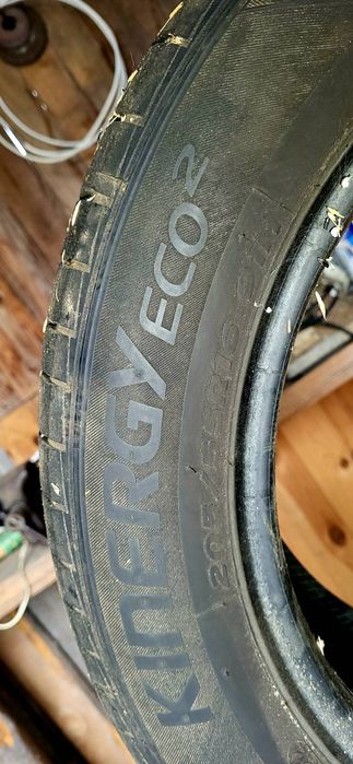 Продам шини 205/55R16