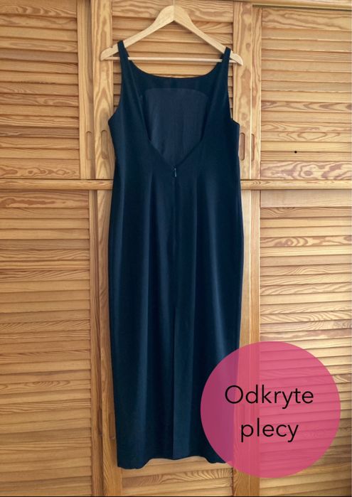 Elegancka klasyczna czarna sukienka z odkrytymi plecami r.44