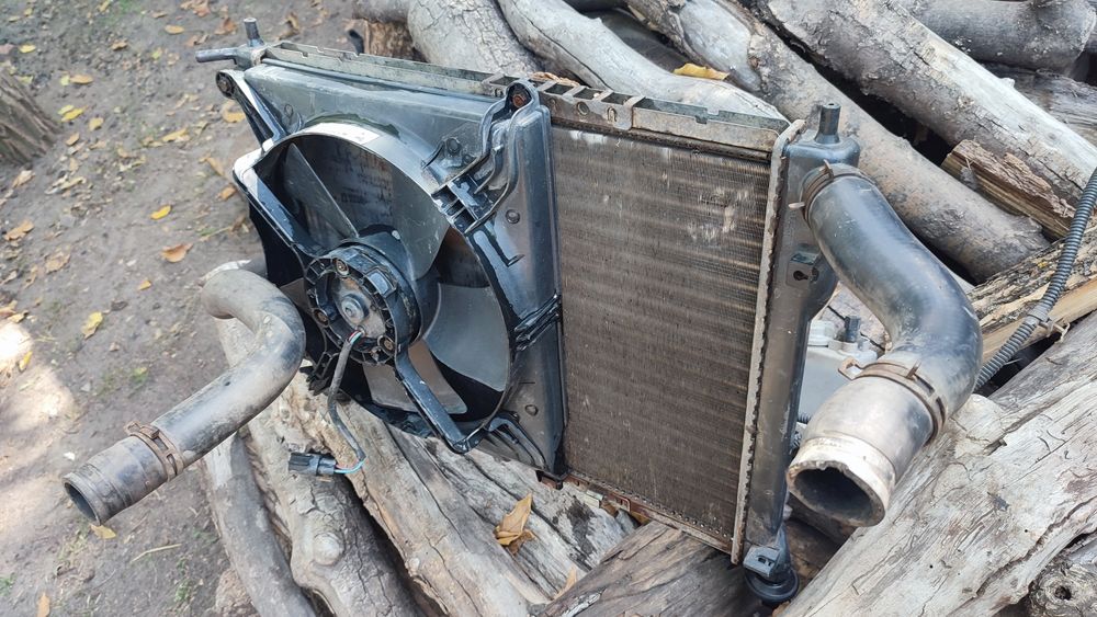 Радиатор охлаждения Daewoo Lanos  1.5