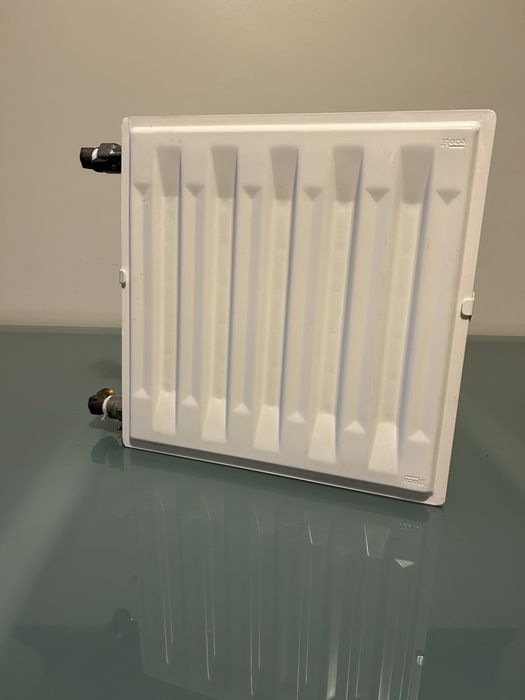 4 Radiadores de instalacao de aquecimento central da marca Roca