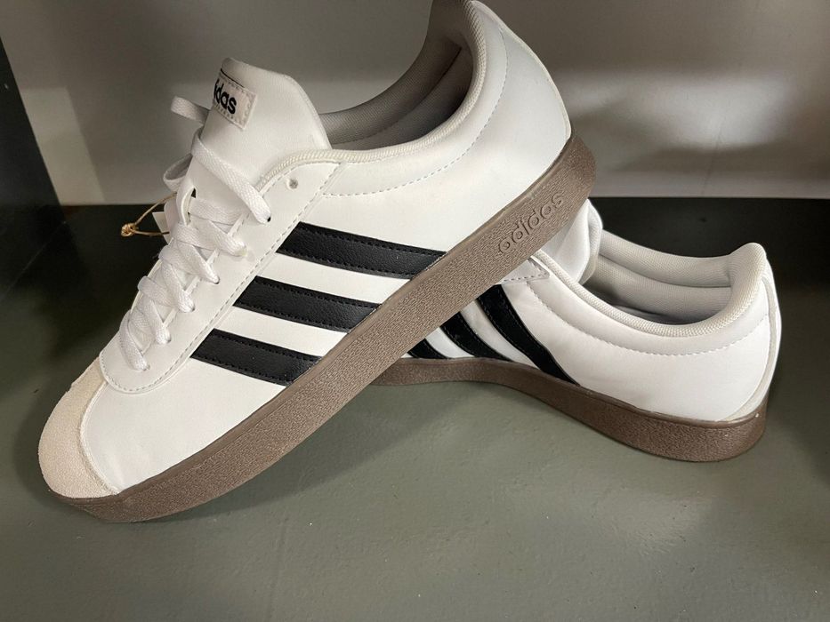 Кросівки - кеди Adidas - нові , оригінальні ( 42 розмір