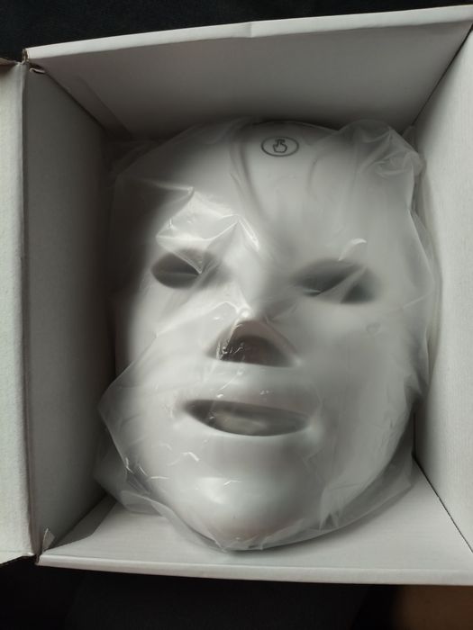 Sprzedam maskę LED do twarzy