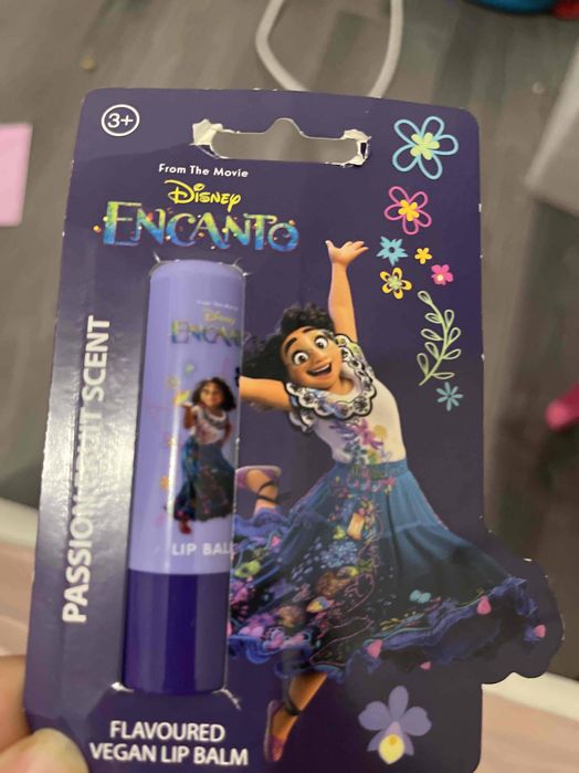 Disney Encanto vegan lip balm balsam szminka do ust marakuja