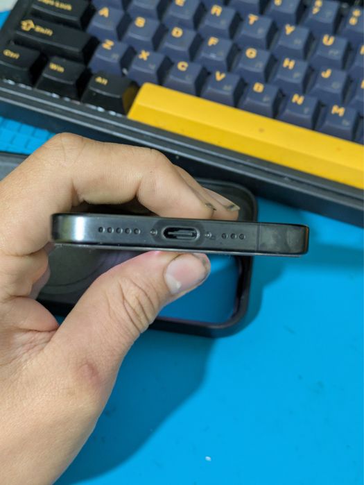 Iphone 15 pro 128