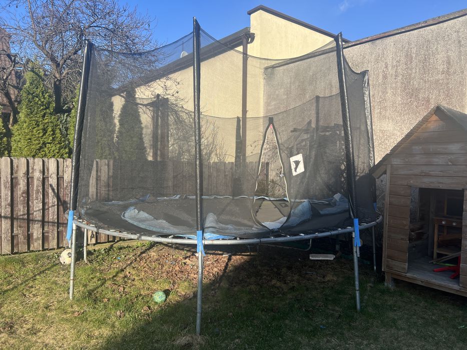 Do oddania trampolina