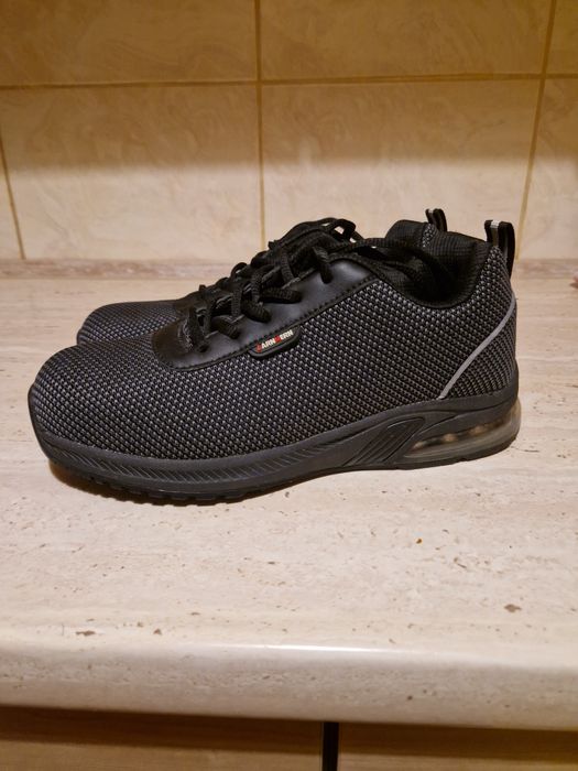 Buty robocze LarnMern r38.5 .