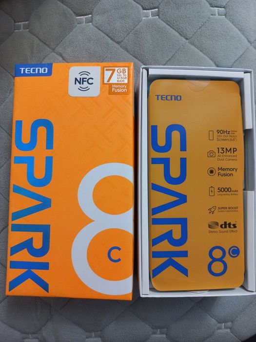 Телефон Tecno SPARK 8C