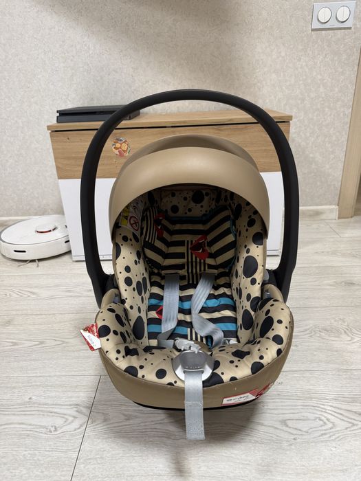 Автокресло Cybex Cloud Z i-Size Karolina Kurkova: 400 грн