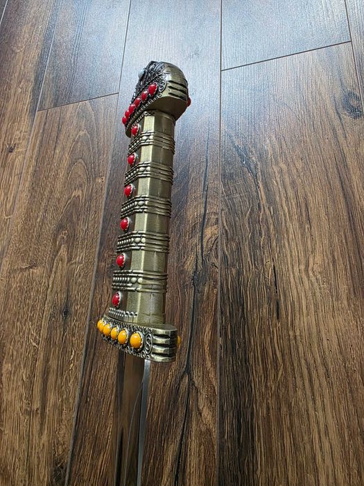 Miecz Wikingów Ragnara Lothbroka