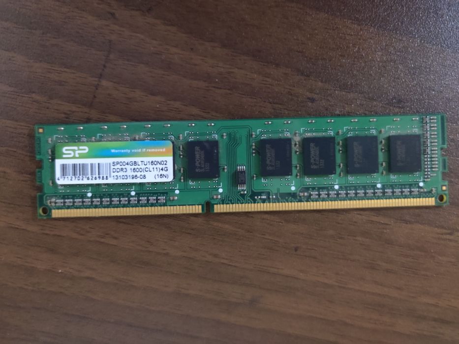Оперативна пам'ять 4GB DDR3
DDR3 1600(CL11)4G