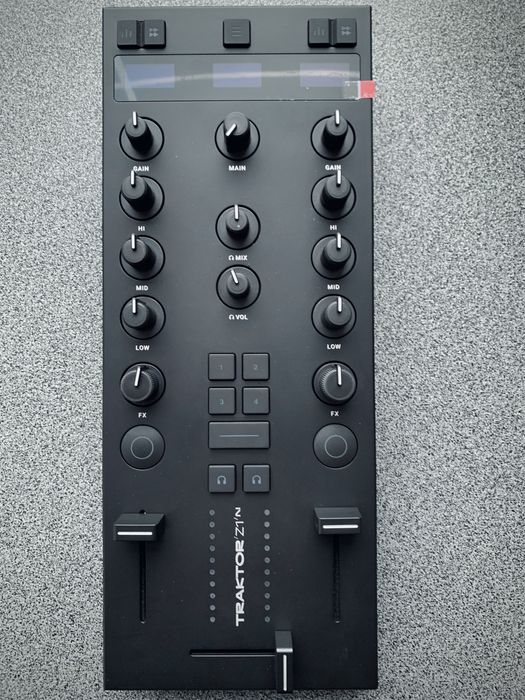 Traktor Kontrol Z1 MK2