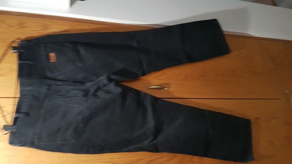 Spodnie Jeansy Wrangler R 36