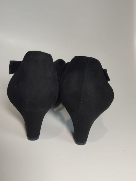 Нові туфлі бренду Dexflex Comfort