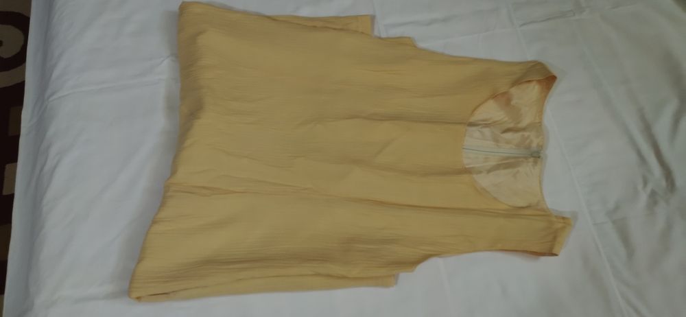 Vestido simples direito c/alças.