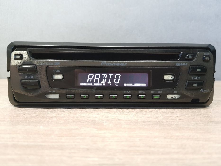 Radio samochodowe Pioneer z CD, RDS DEH-1730R, RCA Klasyk, Sprawne radio