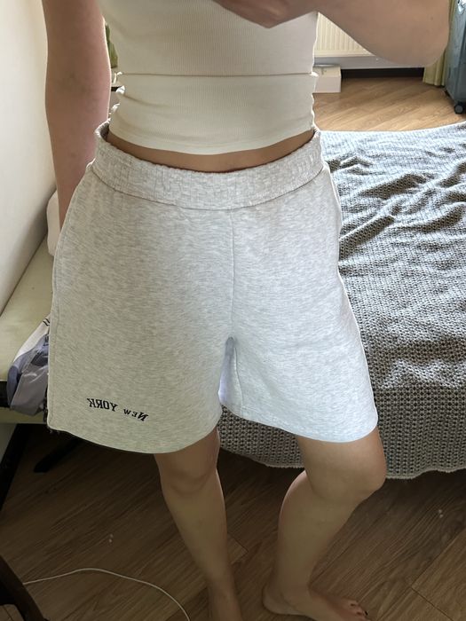 Шорти сірі на флісі ZARA M