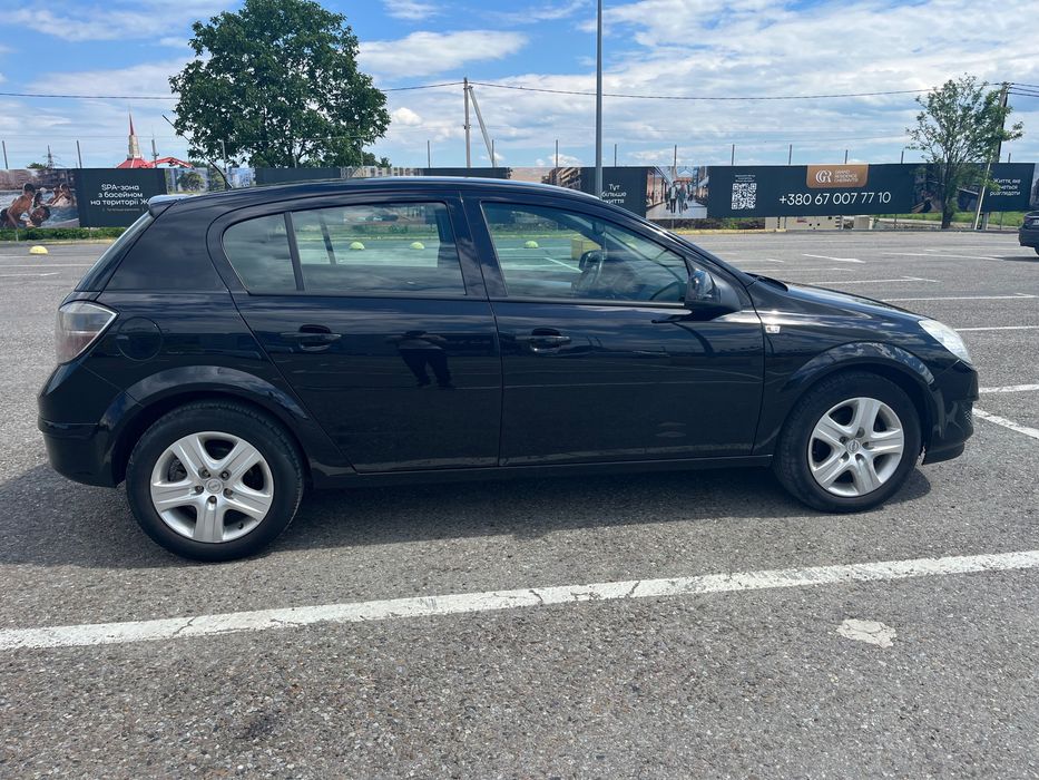 Авто Opel Astra H