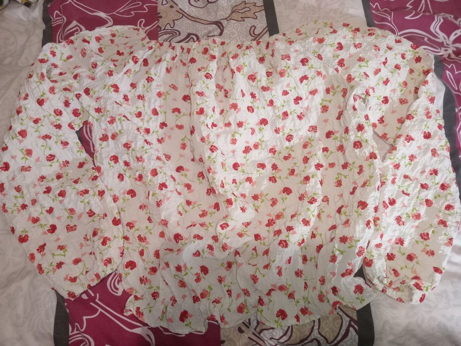 Квіткова кофтина