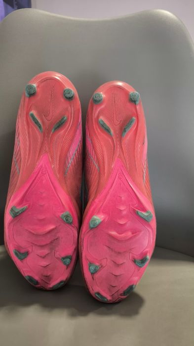 Chuteira Nike Skin