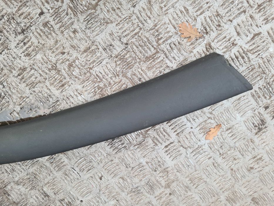 Porsche 911 4S 996 osłona słupka lewa prawa poszycie