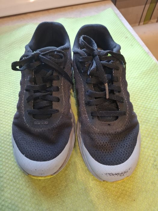 Кроссовки на мальчика