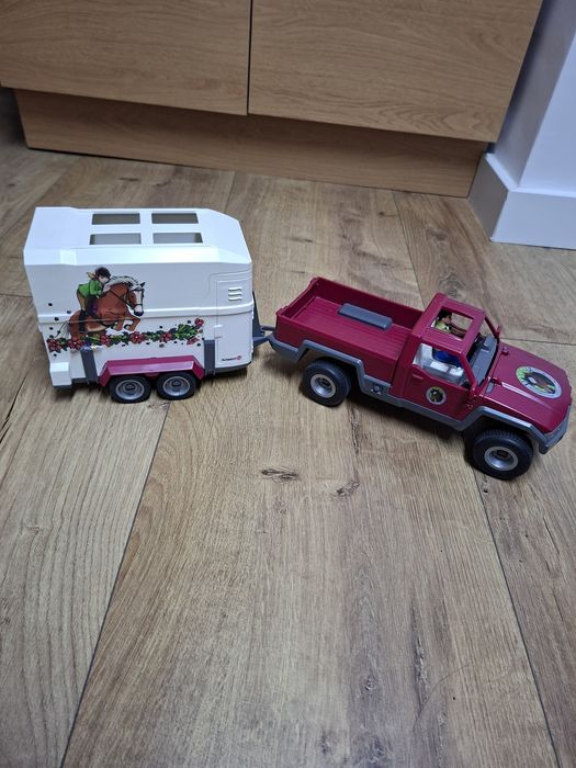 Sprzedam zestaw Schleich