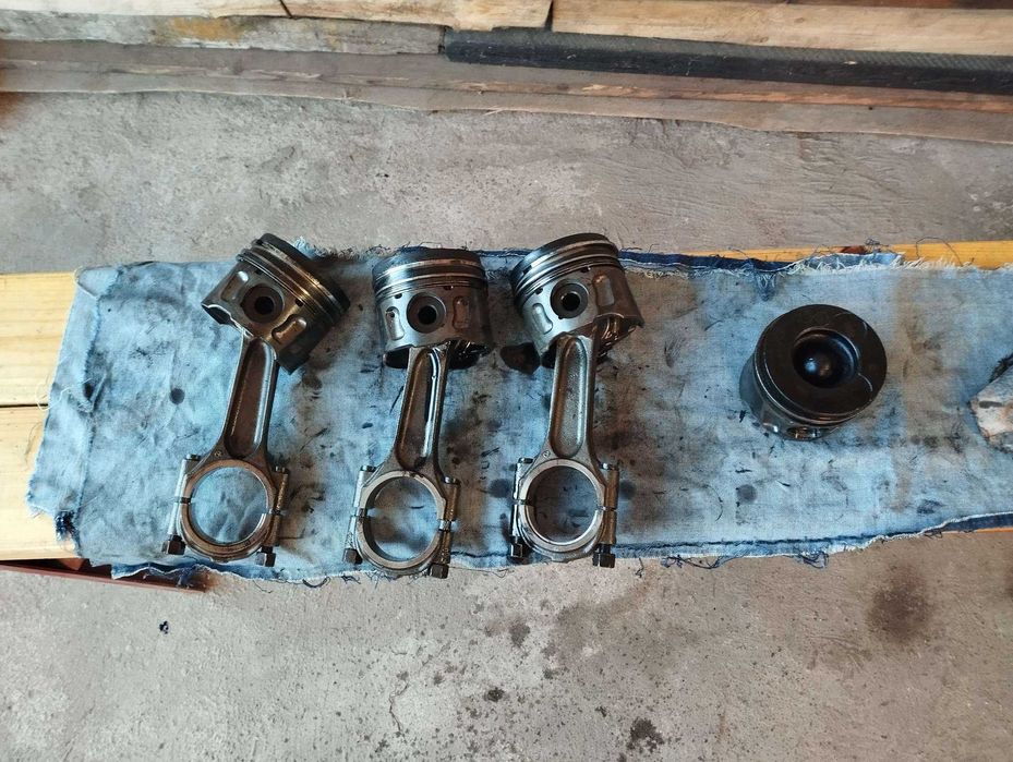 Ford mondeo /S-Max  2.0 TDCI поршень