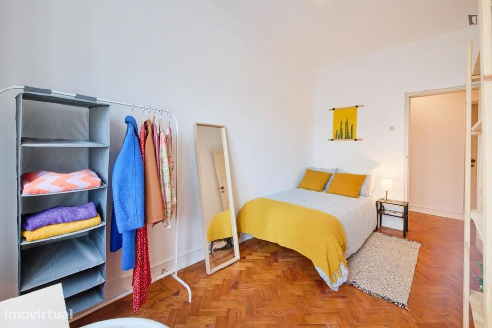 Quarto - localizado em Alvalade Lisbon