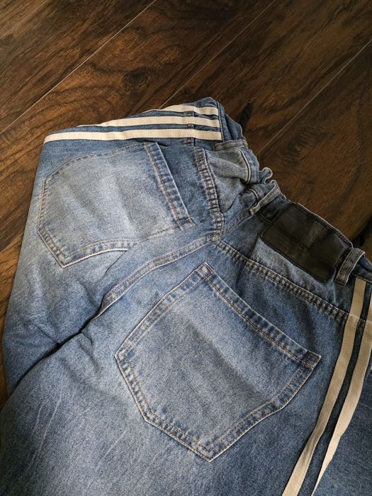 Spodnie jeansowe adidas 30 młodziezowe