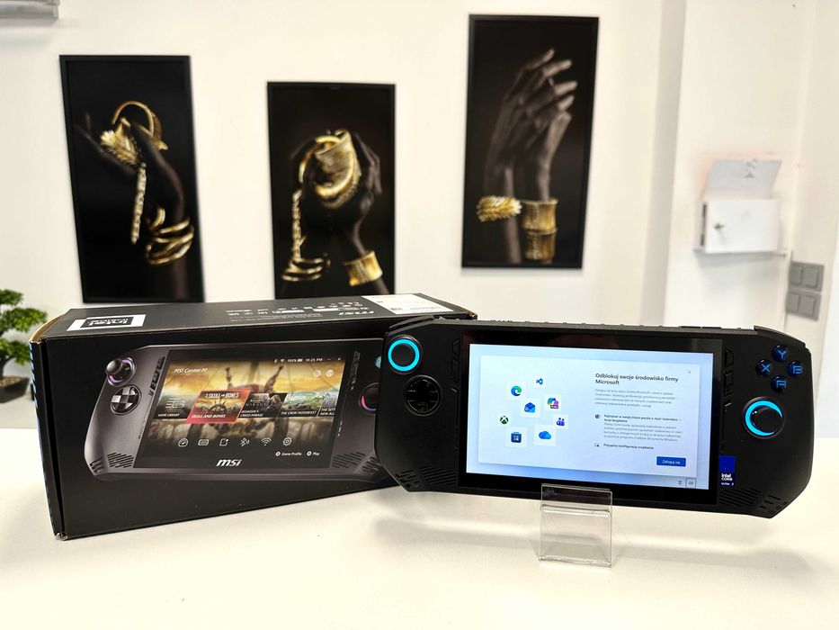 Konsola Msi Claw A1M