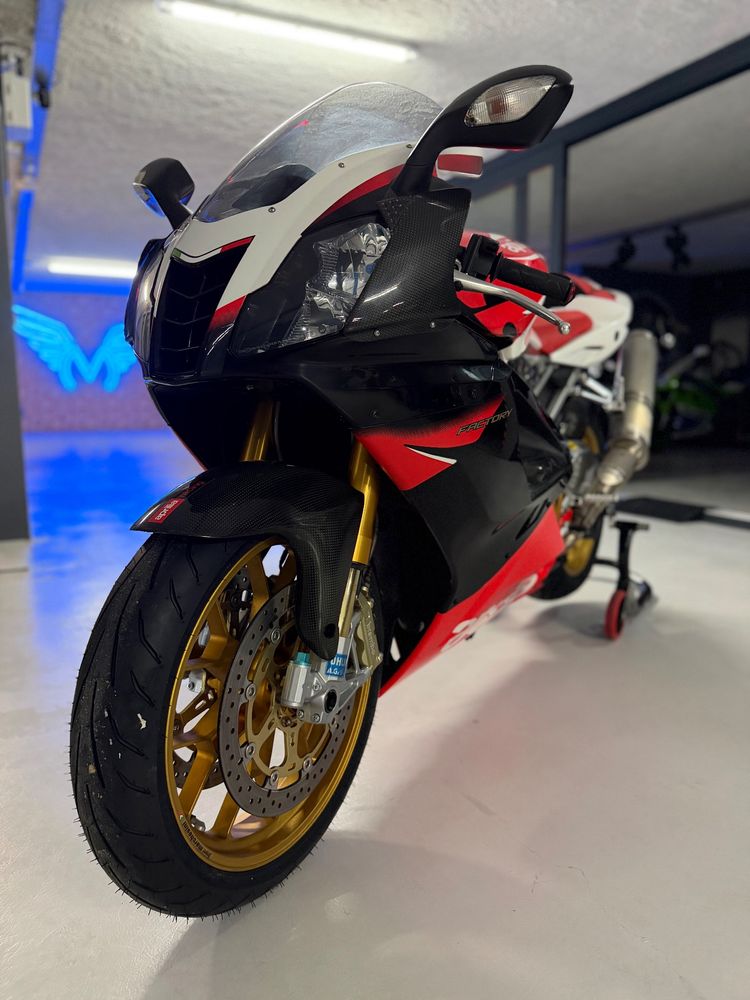 Aprilia RSV  Factory RR