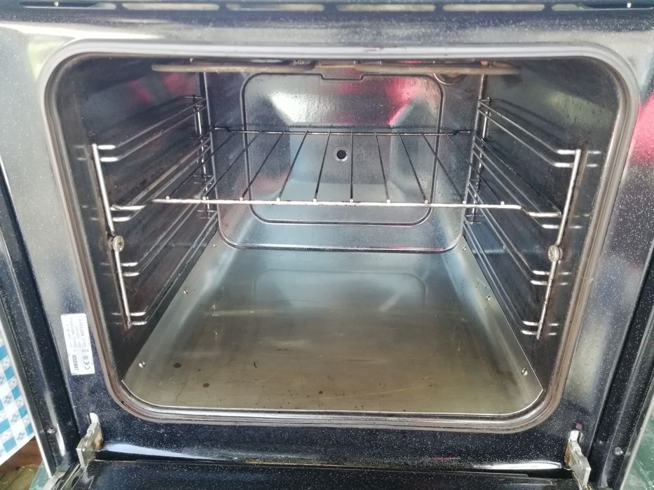 Forno Zanussi de Encastre Estado Impecável Como Novo