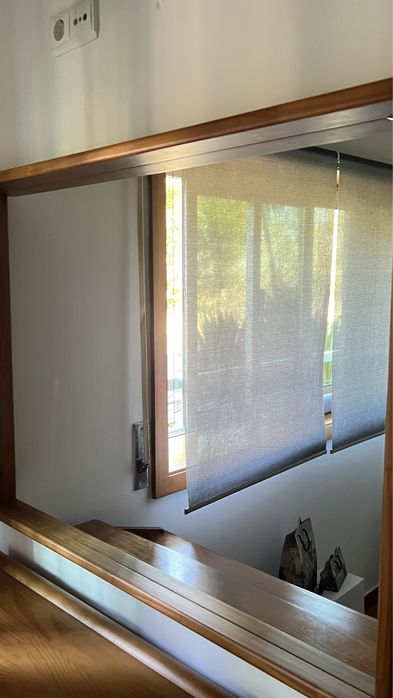 Espelho castanho em madeira maciça praticamente Novo