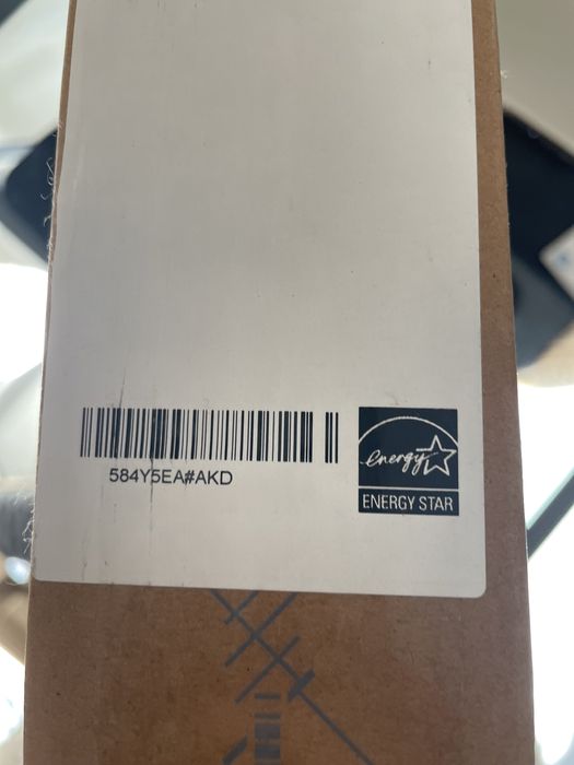 Laptop Lenowo kolor zloty