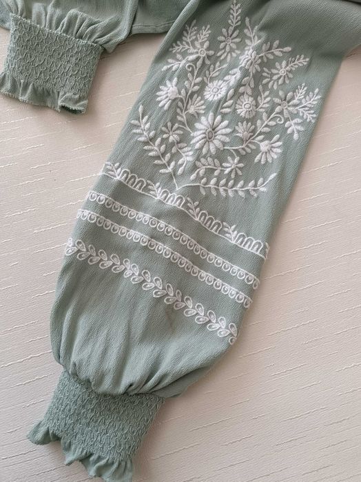 м'ятна блуза блузка сорочка вишиванка з вишитими рукавами р 6 / 40-42