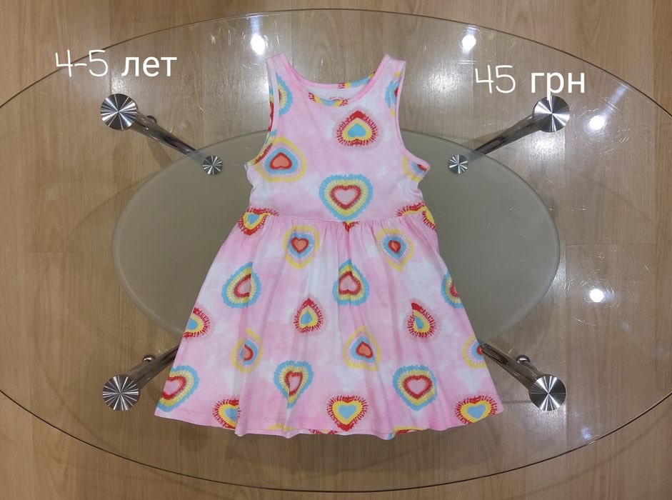 Вещи на девочку 4-5 лет, куртка, свитер, худи, платье новогоднее