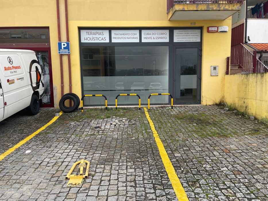 Espaço comercial / Escritórioa / Loja em Vila Meã, Amarante