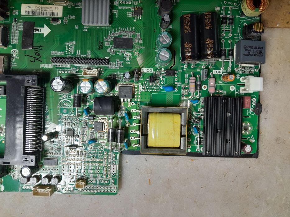 Placa principal de TV Blaupunkt modelo 32/147i B32A147TCHD-P