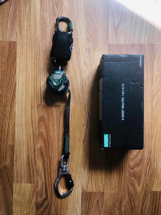 Альпинистское, скалолазное снаряжение карабины