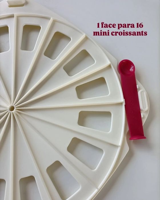 Croissante Party  novo tupperware em  promoção 25.90€