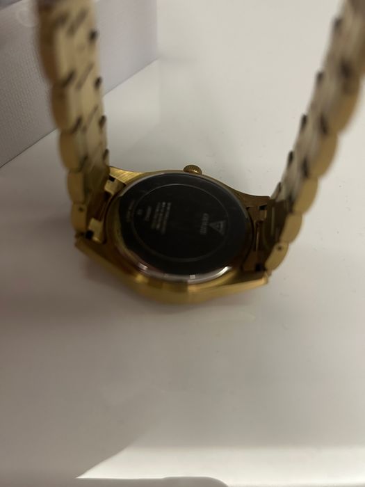 Zegarek Guess z bransoletką