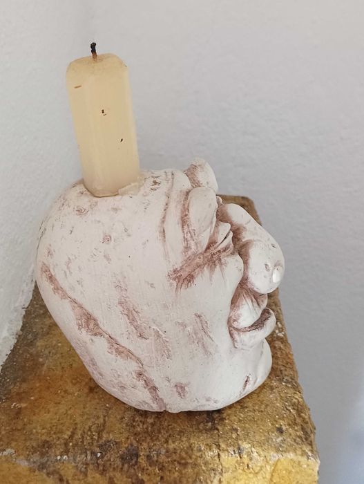 Estátua em pedra maciça