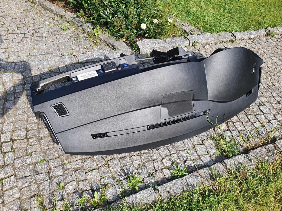 Oryginalna używana deska BMW E60 uchwyty na kubki cup holder europa