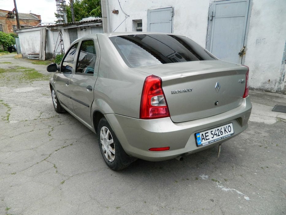 Renault Logan 1,4 2011 г.в. с КОНДИЦИОНЕРОM, ГАЗ/бензин 4-го поколения