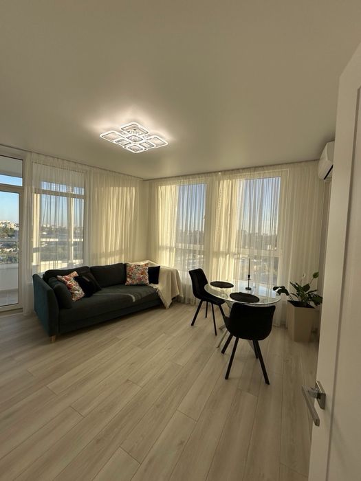 (50м2)ЖК  Нивки Парк Метро Нивки-5хв  Бердника,1д